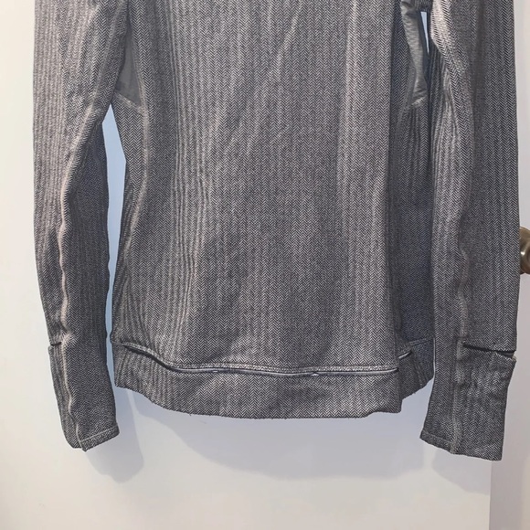 Lululemon gray long sleeve! - Picture 3 of 5